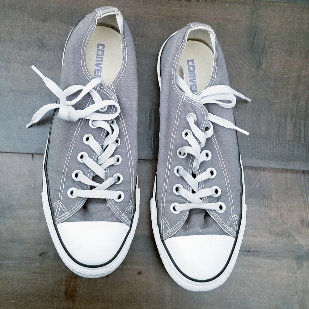 Grey converse